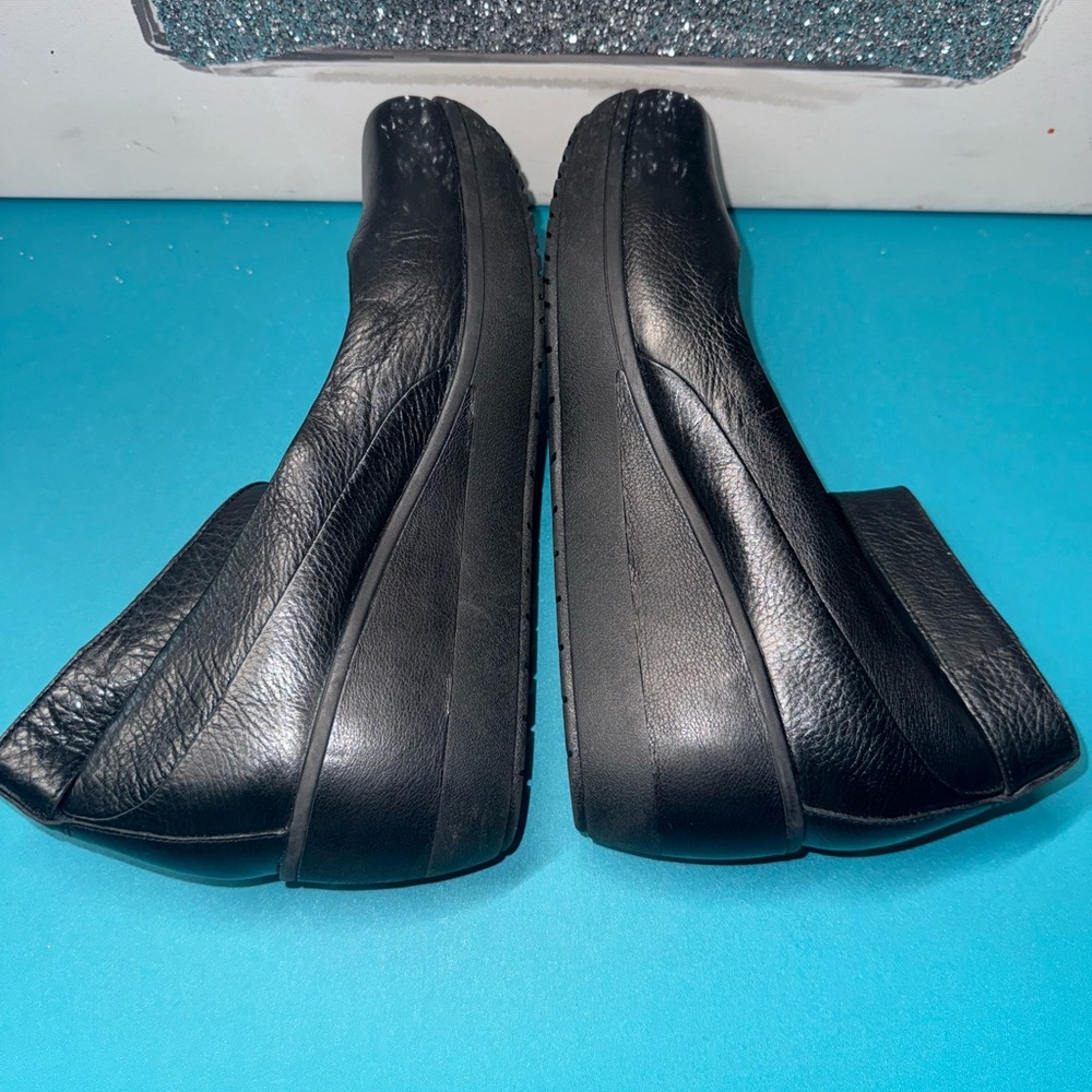 Clarks Black Leather Wedge Mary Jane Pumps - Picture 6 of 14